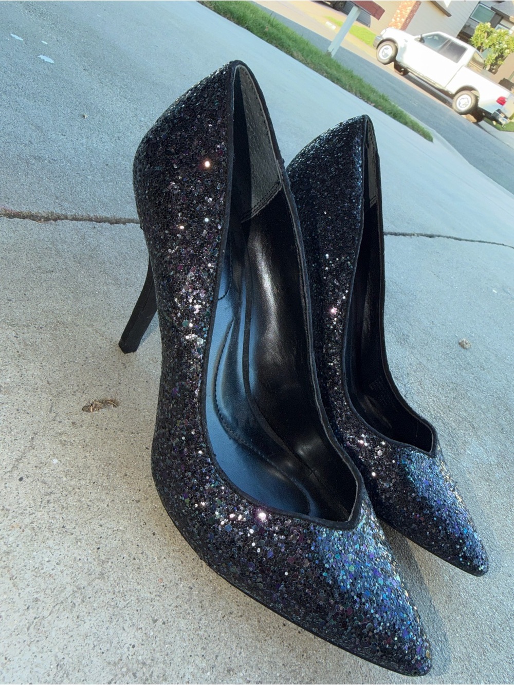 Women's Black Glitter Pointed-Toe High Heels - SEE VIDEO for sparkle !